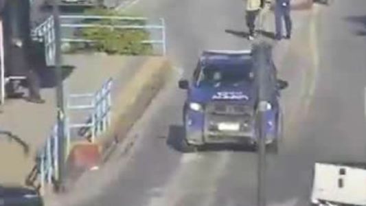 Policías salvaron a un bebé de un año que se ahogaba en B° Ituzaingó