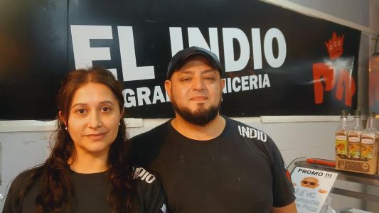 “El Indio es mi único héroe”: la historia del carnicero cordobés que convirtió su fanatismo en un homenaje permanente
