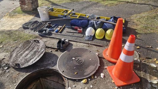 Se hacían pasar por trabajadores de una empresa y terminaron detenidos por el robo de cables