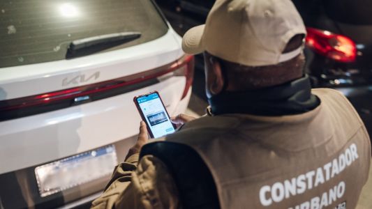 Estacionamiento medido: más de 15 mil autos diarios y ajustes al sistema para mejorarlo
