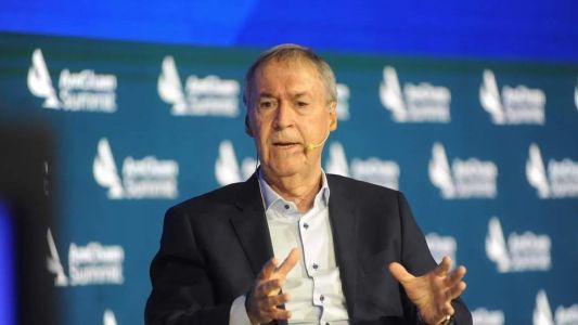 Schiaretti pidió la salida de Adorni y lo acusó de haber engañado a la ciudadanía