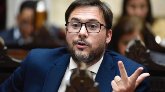 Agost Carreño acusó al Gobierno de bloquear información y cuestionó la política penitenciaria