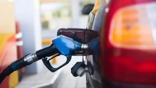 Aumenta la nafta este jueves: el Gobierno autorizó el ajuste de impuestos