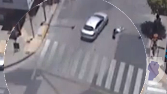 Accidente en el centro: una mujer de 29 años fue atropellada en pleno centro de la ciudad