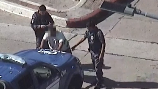 Dos "naranjitas" fueron detenidos por distintos hechos contra mujeres en la vía pública