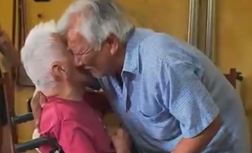 Reencuentro que emociona: dos hermanos volvieron a verse tras 70 años gracias a las redes sociales