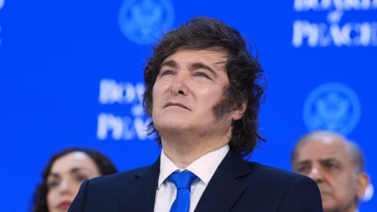 Milei suspendió su viaje a Estados Unidos y delega la agenda internacional en Sturzenegger