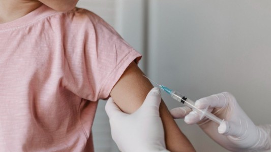 Córdoba sancionará con arresto a padres que no cumplan el calendario de vacunación