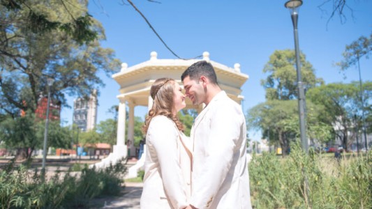 Córdoba suma nuevos escenarios públicos para casarse: el Cabildo, el Rosedal e Isla Crisol