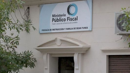 Detienen a un profesor de música en Deán Funes por presunto abuso sexual a una alumna