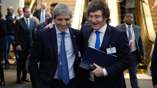 El Riesgo País rompe la barrera de los 500 puntos y toca su nivel más bajo