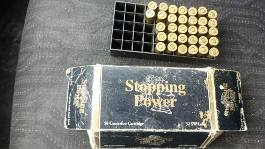 Jesús María: la Policía secuestró una caja de balas abandonada en la calle