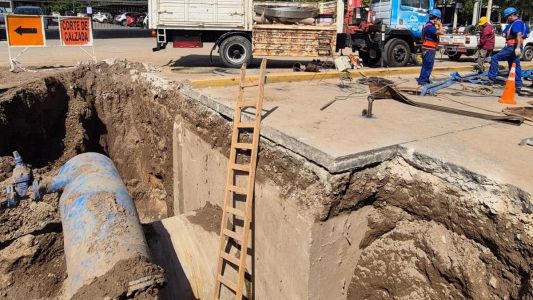 Más de cien barrios sin agua en Córdoba por la rotura de un caño maestro