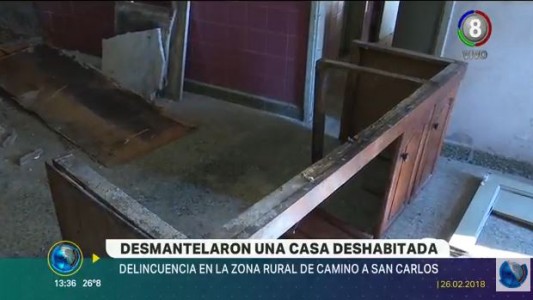 Rompieron la puerta a patadas y desmantelaron una casa en camino San Carlos