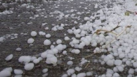 Cayó granizo en la autopista Córdoba - Carlos Paz, en las Altas Cumbres y Copina