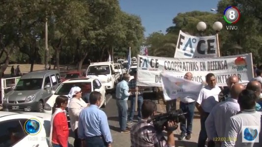 Cooperativas se movilizaron en rechazo al tarifazo de la luz