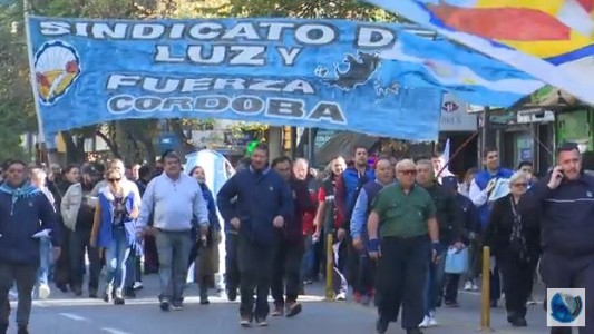 Luz y fuerza ratificó la continuidad de las medidas de fuerza