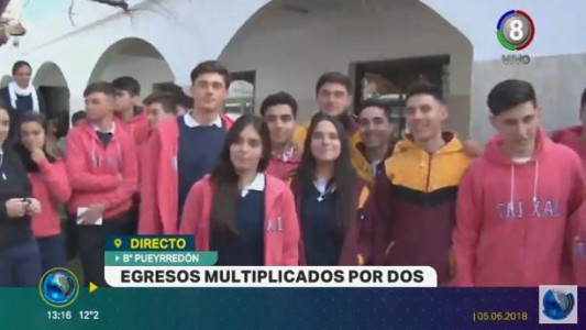 Seis parejas de mellizos se reciben juntos en la escuela Caixal