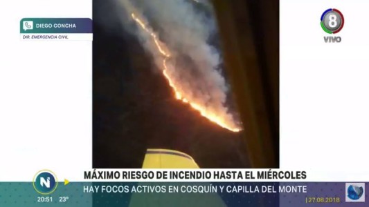 Alerta extrema: Bomberos combaten incendio en Cosquín