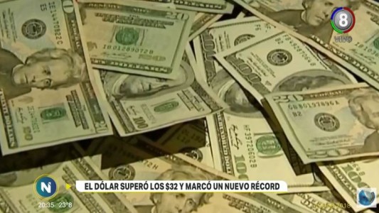 Dólar récord: Superó los 32 pesos