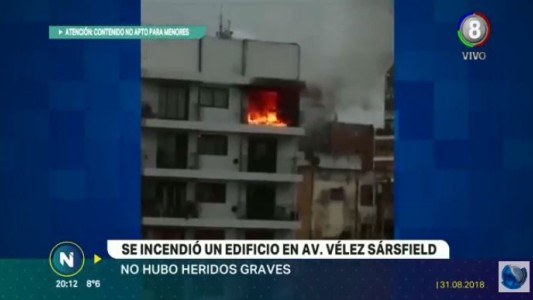 Se incendió un departamento de la avenida Vélez Sarsfield al 300