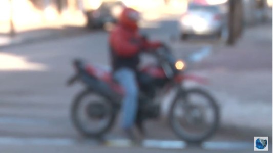 Balearon a una motociclista en barrio Observatorio
