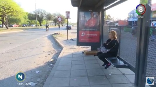 A falta de transporte, largas caminatas y viajes grupales