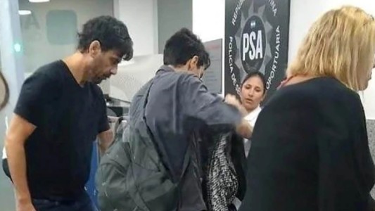 El momento en que Juan Darthés se iba del país