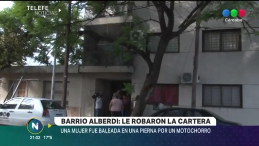 Motochorros balearon a una mujer para robarle la cartera