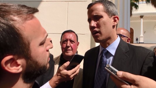 Telefe Noticias con Juan Guaidó: "Hay un presidente legítimo, que soy yo"