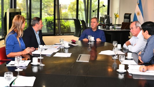 Schiaretti retomó su agenda tras la colocación de cuatro "stents"