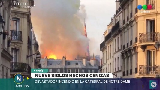 Más imágenes del devastador incendio en la catedral de Notre Dame
