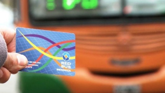 Por baja rentabilidad, kiosqueros no cargan la Red Bus