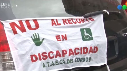 Transportistas de personas con discapacidad reclaman actualización de haberes