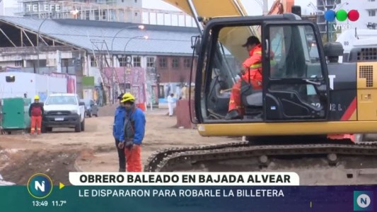 Balearon a un albañil para robarle la billetera