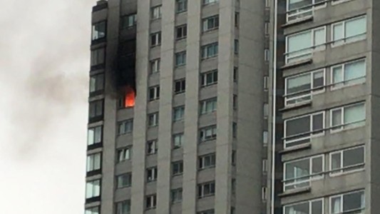 Alarma por un incendio en una torre de Puerto Madero