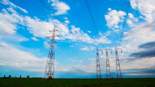 Qué es el Sistema Argentino de Interconexión que dejó sin luz a todo el país