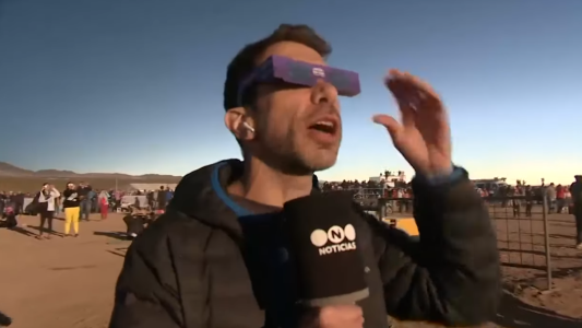 El show del eclipse: así lo vivió Daniel Roggiano, emocionado en la transmisión de Telefe Noticias