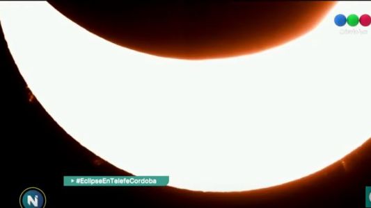 El sol, la luna y la transmisión especial de Telefe Córdoba eclipsaron la atención de los cordobeses