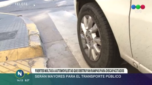 Fuertes multas por estacionar sobre las rampas y sendas peatonales