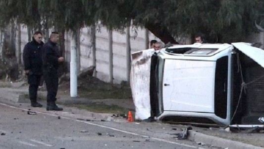 Manejaba alcoholizado y volcó: su novia murió e intentó quitarse la vida en el lugar