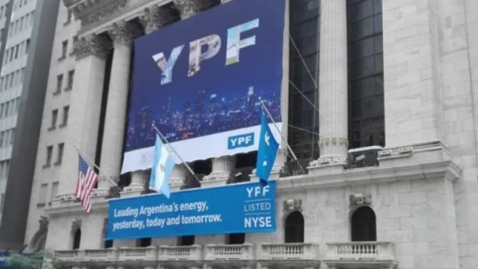 El Gobierno denunció en Estados Unidos un fraude en la venta de acciones de YPF
