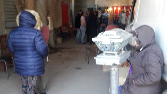 Despiden los restos de Eylin, la joven asesinada cuyo padrastro fue detenido por el crimen