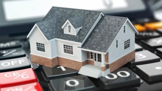 El Gobierno compensará a deudores de créditos UVA ante el aumento de cuotas