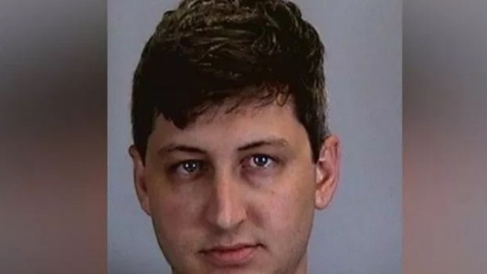 Condenaron a 70 años a un hombre que violó a su hija de un año, la grabó y subió los videos a Internet