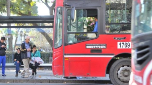 Los choferes levantaron el paro, el transporte es normal y el boleto aumentaría a 33 pesos