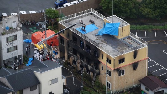 Al menos 33 muertos en un incendio intencional en unos estudios de animación de Japón