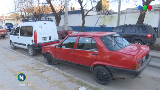 No aprenden más: Picadas en Av Sabatti resultan en dos autos secuestrados y siete detenidos.