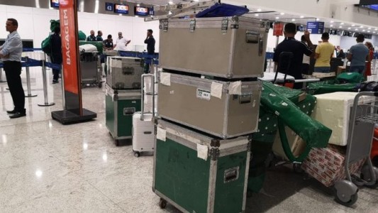 Pánico en el avión del Palmeiras: No pudo aterrizar en Mendoza y debió irse a Rosario