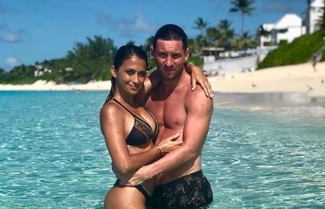 Messi posó con toda su familia de vacaciones: un detalle de su cuerpo se llevó todos los comentarios